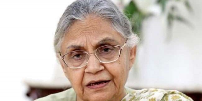 दिल्ली में हार की जिम्मेदारी लेते हुए शीला दीक्षित ने आलाकमान को भेजा इस्तीफा
