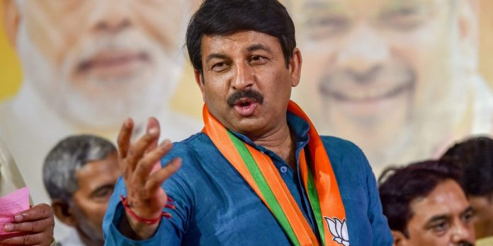 केजरीवाल पानी के रूप में दिल्ली वालों को बीमारी क्यों दे रहे हैं: मनोज तिवारी