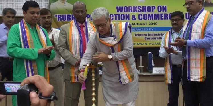Tripura hosts workshop for better return of rubber growers