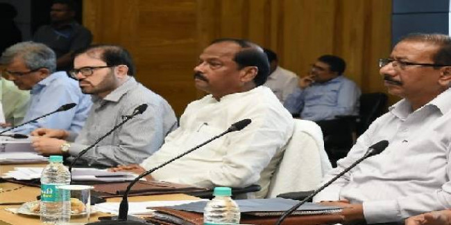 मुख्यमंत्री बोले, किसानों की जमीन कोई नहीं छीन सकता, बरगलाने वाले को भेजें जेल
