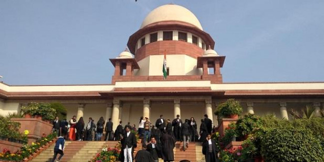 SC issues notices to govt, CBI, 5 states over Illegal sand mining plea