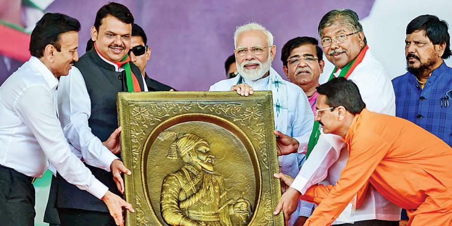 Maharashtra Assembly Polls: Bring back Fadnavis to power for stable govt, PM Narendra Modi urges people
