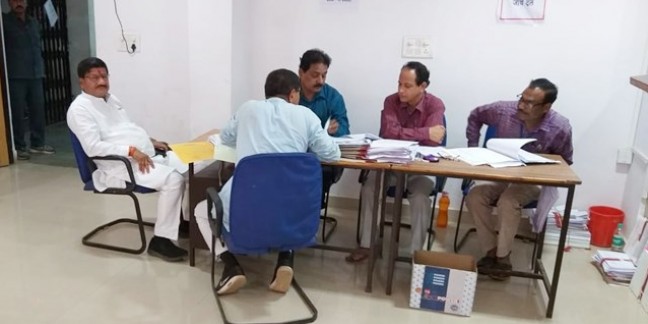 निर्दलीय नामांकन भरने के बाद सांसद बोध सिंह ने भाजपा से दिया इस्तीफा