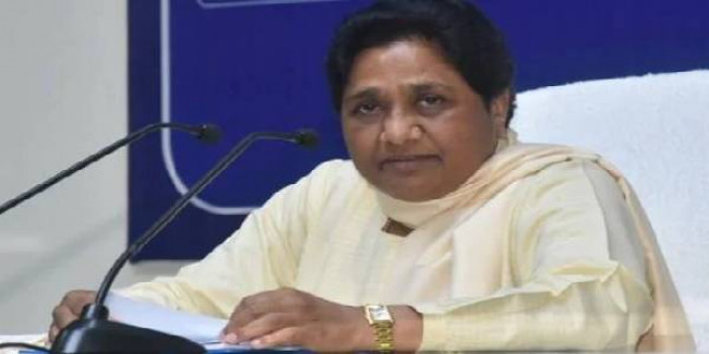केंद्र और दिल्ली सरकार की मिलीभगत से गिराया गया रविदास मंदिर: मायावती