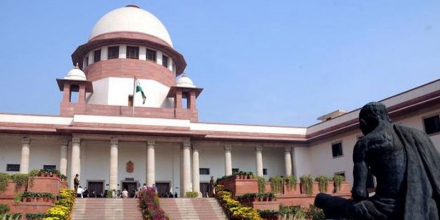 अन्नाद्रमुक के दो विधायकों के खिलाफ अयोग्यता की कार्यवाही पर उच्चतम न्यायालय ने लगाई रोक