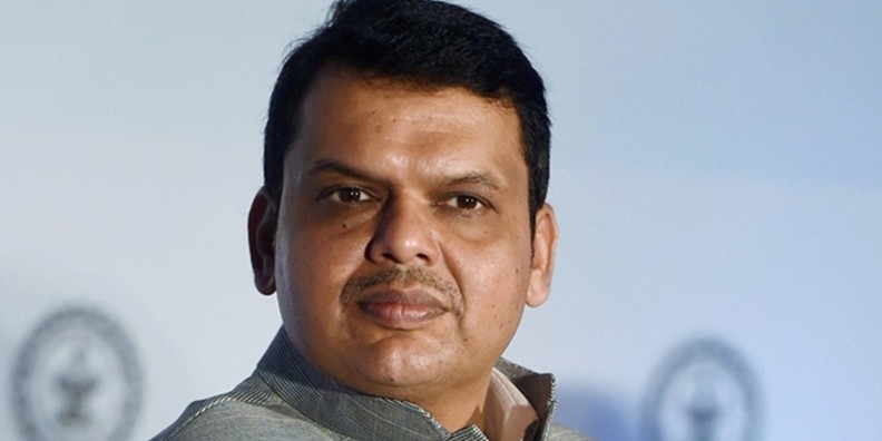 फडणवीस बोले, 'हिंदू आतंकवाद शब्द को सबसे पहले दिग्विजय, शिंदे और शरद पवार ने किया इस्तेमाल'