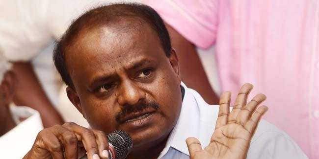 फिर मंच पर रोए कुमारस्वामी, कहा- रोज CM पद पर मेरा आखिरी दिन बताते हैं लोग