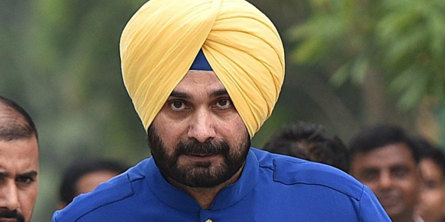 Does Navjot Singh Sidhu have a perpetual problem with his captains?