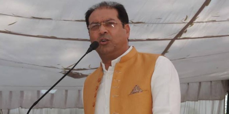 योगी के मंत्री का राहुल पर तंज, कहा- स्मृति ईरानी के रूप में अमेठी ने चुन लिया वारिस