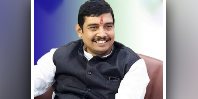 रेप के आरोपी बीएसपी सांसद की मांग, संसद में शपथ लेने के लिए मुझे दिल्ली भेजो