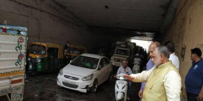 दिल्ली: 6 महीने पहले बने अंडरपास की हालत खस्ता, जल बोर्ड-MCD उलझे