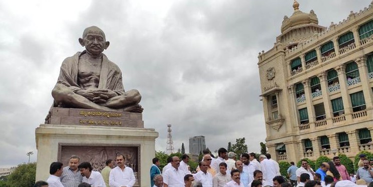 कर्नाटक संकट: विधानसभा में 11 से 14 जुलाई तक धारा 144 लागू