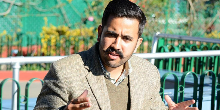 जयराम ठाकुर हवा वाले CM, उन्हें हेलिकॉप्टर में घूमना पंसद: विक्रमादित्य सिंह