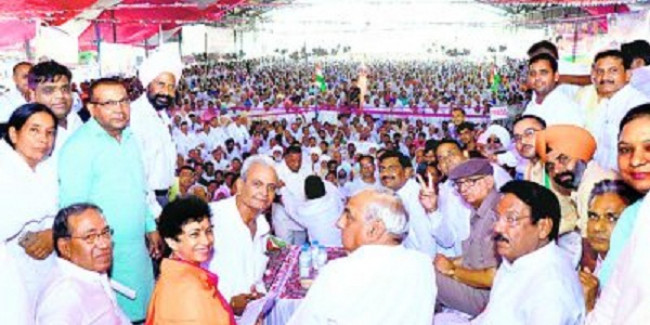 सरकार से कोई वर्ग खुश नहीं, पर भाजपाई कर रहे 75 पार की बात
