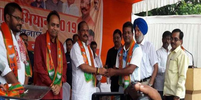 मुख्यमंत्री ने जमशेदपुर में किया भाजपा के सदस्यता अभियान का शुभारंभ, बोले-हर वर्ग को जोड़ना है