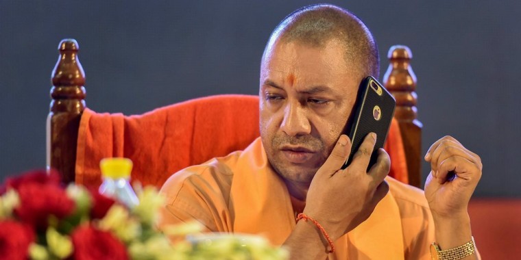 मोदी और योगी सरकार क्यों है आमने-सामने