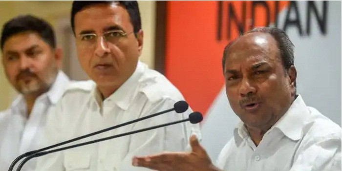 Pushing Sonia Gandhi to Take Job of Party Chief Not Good Idea: Congress Leader AK Antony