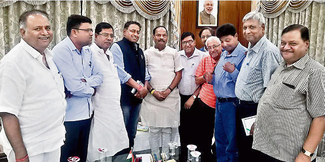 छोटे उद्योगों को ऑक्शन के बदले आवंटन पर प्लॉट देने का विचार
