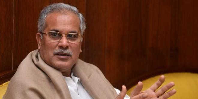 छत्तीसगढ़ के सीएम भूपेश बघेल ने दिल्ली में किया योग, ट्वीट कर लिखी ये बात