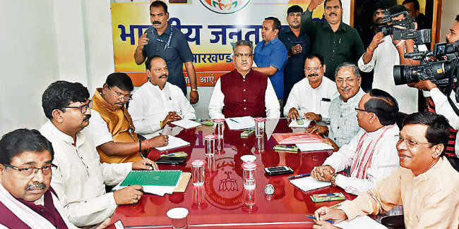 बीजेपी ने कसी कमर, विधानसभा चुनाव प्रभारी ओम माथुर ने कहा- 65 पार का लक्ष्य लेकर उतरेगी पार्टी