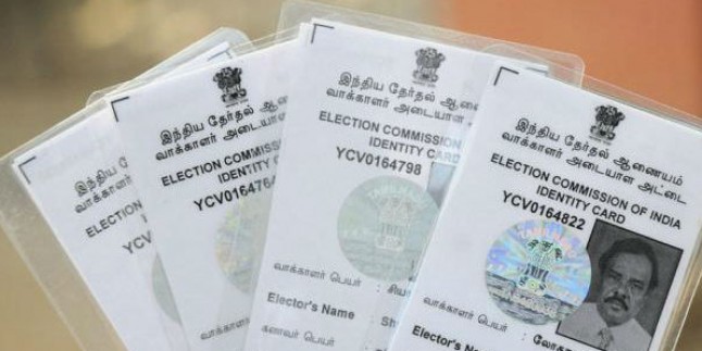 कूड़े में मिले वोटर कार्ड की जांच में लगेंगे 2-3 दिन