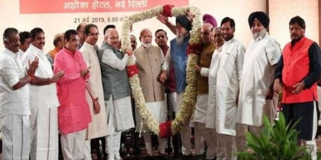 JDU-शिवसेना के 2-2 और अकाली दल से एक मंत्री, ये है मोदी कैबिनेट का फॉर्मूला