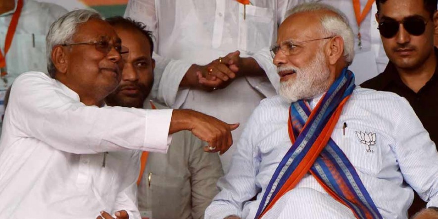 नीतीश कुमार ने की पीएम मोदी की तारीफ, लालू परिवार पर साधा जमकर निशाना