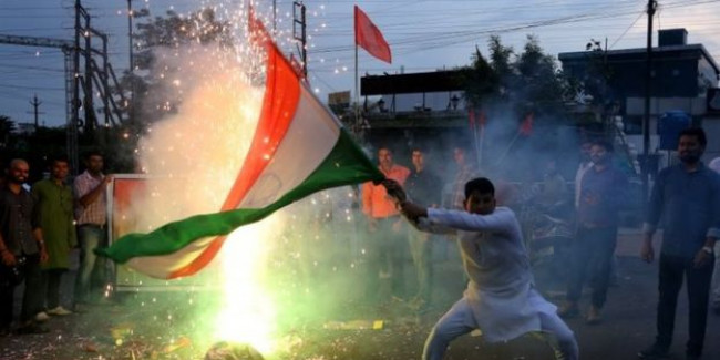 कश्मीर: मोदी सरकार के लिए कठिन परीक्षा के सात दिन