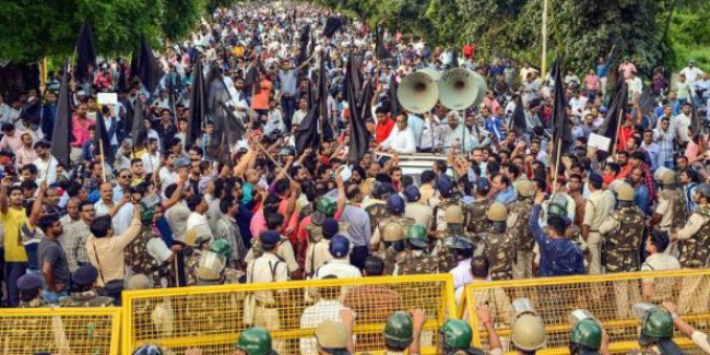ऑर्डिनेंस फैक्ट्री के कर्मचारियों ने हड़ताल वापस ली, सरकार ने ली राहत की सांस