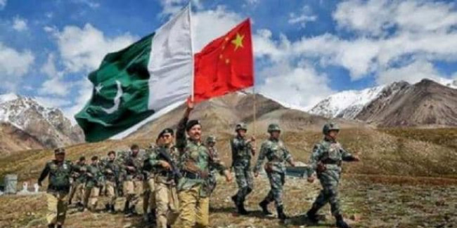 भारत की जवाबी कार्रवाई का असर, PAK ने LoC के पास से 50 चीनी नागरिकों को निकाला
