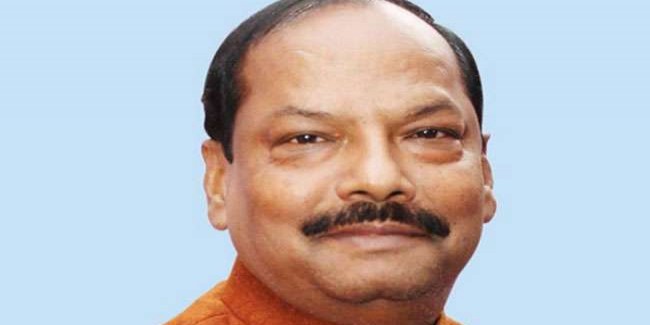 संताल जीत के लिए सीएम ने बाबा बैद्यनाथ के दरबार में टेका मत्था