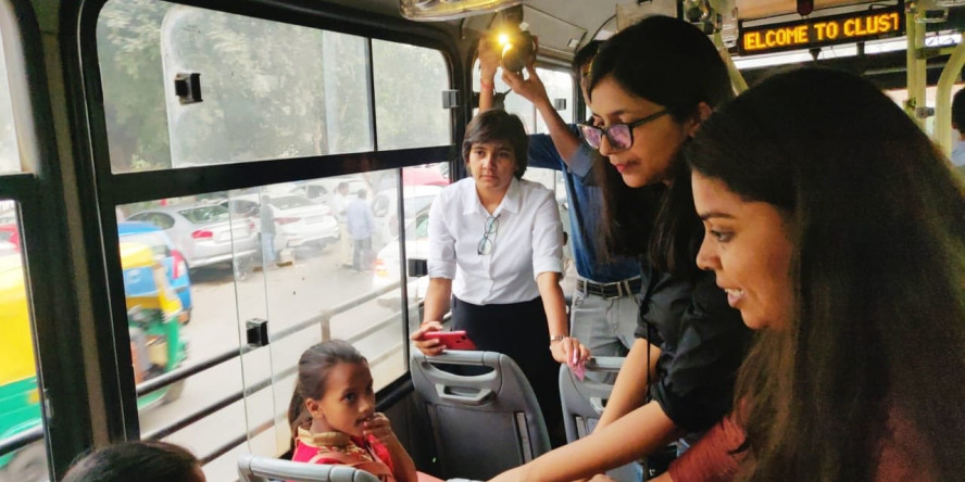 'क्या देश में एक महिला शांति से अनशन भी नहीं कर सकती?'