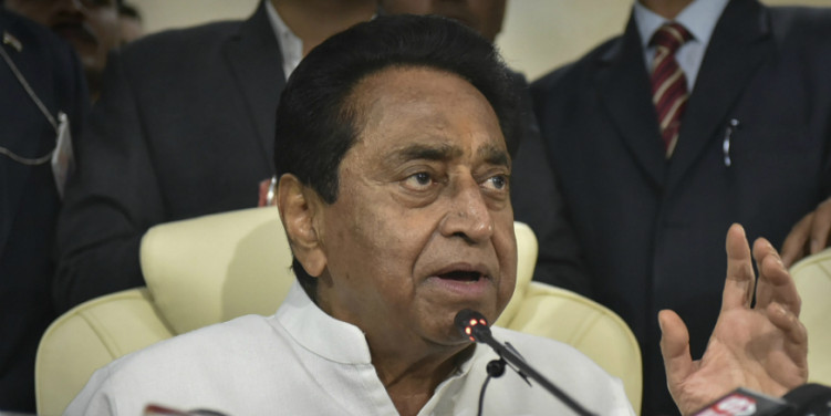 कमलनाथ सरकार को समर्थन दे रहे SP विधायक नाराज, मंत्रियों पर लगाए बेइज्जती के आरोप