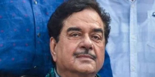 PM मोदी पर बोले शत्रुघ्न सिन्हा- यकीन हो रहा कि देश के सबसे प्रिय प्रधानमंत्री हैं