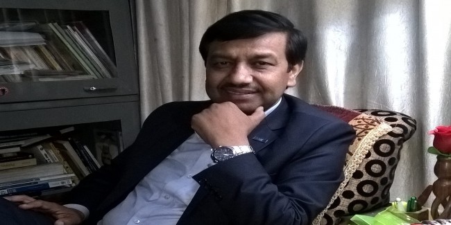 लोकसभा चुनाव में BJP के पक्ष मे किया प्रचार, HPU प्रो. प्रमोद शर्मा सस्पेंड