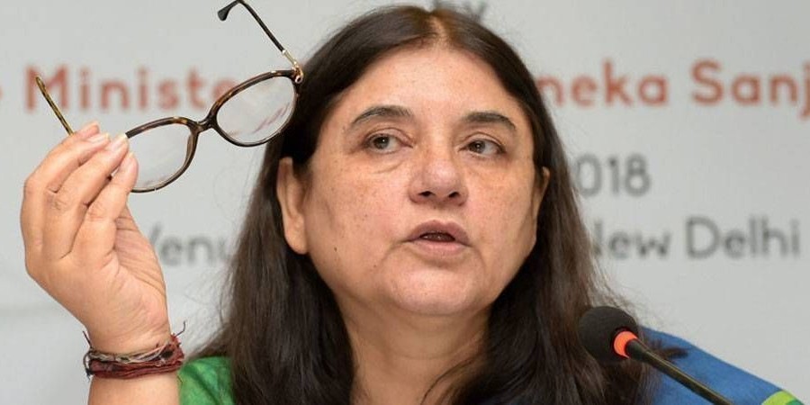 मेनका गांधी के एबीसीडी वाले बयान पर चुनाव आयोग की चेतावनी, दी हिदायत