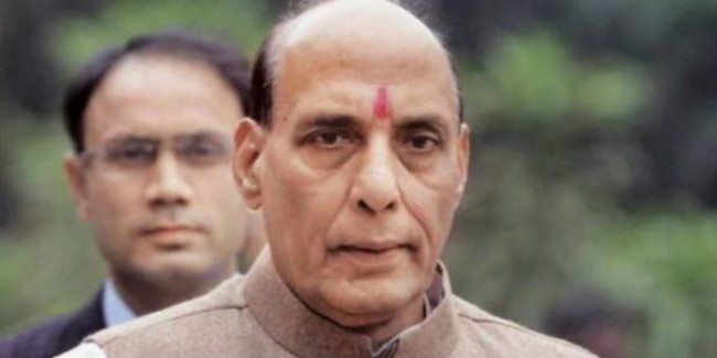 भारत की समुद्री सीमा पर मंडरा रहा आतंकी खतरा, रक्षा मंत्री बोले- दोबारा नहीं होने देंगे 26/11