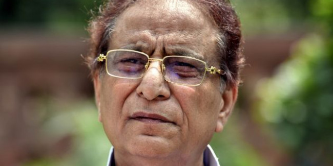 आजम खान की बढ़ीं मुश्किलें, अब लग्जरी रिसॉर्ट के लिए जमीन हड़पने का आरोप