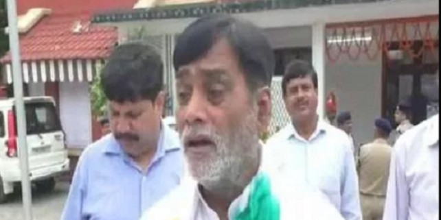 BJP सांसद की रेल मंत्री से अपील, कहा- बिहार के करोड़ों लोगों की भावनाओं से खिलवाड़ न हो