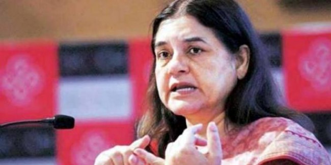 नहीं मानीं मेनका गांधी, अब वोटर्स को ABCD का गणित समझाकर धमकाया