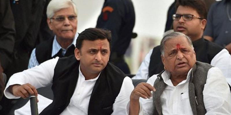 आय से अधिक संपत्ति केस: CBI ने SC में मुलायम और अखिलेश के खिलाफ दाखिल किया हलफनामा, दी क्लीन चिट