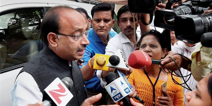 BJP का केजरीवाल को चैलेंज, हिम्मत है तो दोबारा लागू करके दिखाएं ऑड-ईवन