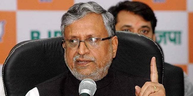 बिहार के डिप्टी सीएम सुशील मोदी का अजीब बयान- सावन-भादो में रहती है मंदी