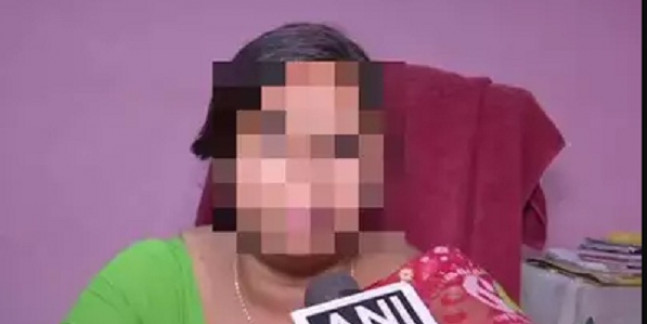 मीटिंग में मारी आंख, नीतीश तक पहुंची बात