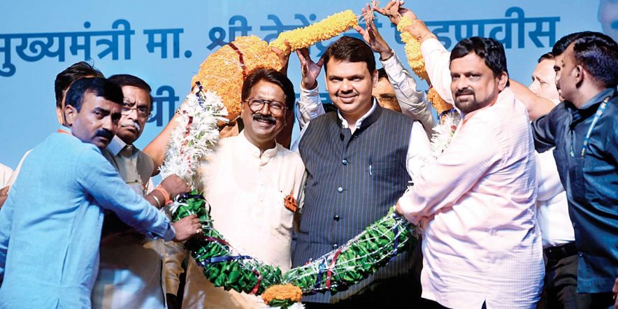 CM Devendra Fadnavis mocks MNS chief Raj Thackeray, calls him an entertainer