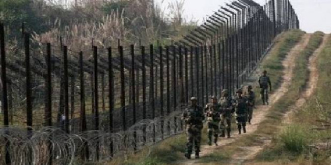 Pakistan troops violate ceasefire in Jammu and Kashmir's Poonch, Indian army retaliates; no casualties reported