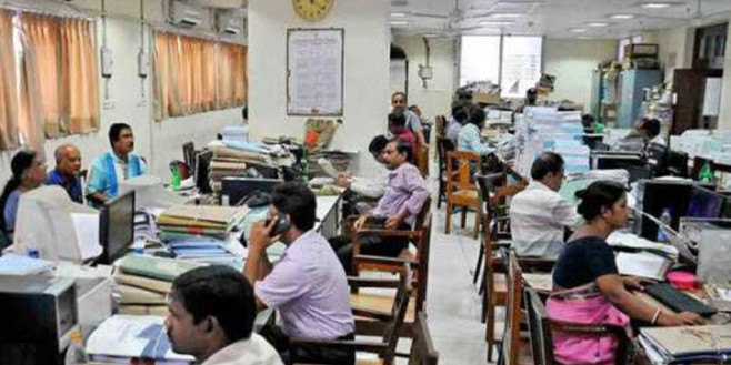 अगले साल रिटायर्ड होंगे 12 हजार कर्मचारी, कमलनाथ सरकार की कोई तैयारी नहीं