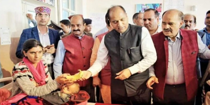 मुख्यमंत्री ने पीएम को जन्मदिन की दी बधाईयां, कहा सबसे लोकप्रिय नेता