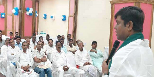 वीआइपी ने शुरू किया अभियान चलो गांव की ओर, सहनी बोले- जनता का काम करेगी पार्टी